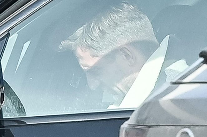 Agnieszka Kaczorowska siedzi i pachnie, a Rogacewicz wynosi śmieci i je kanapke poza autem... Fajna para?