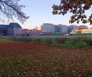 Działka po namiocie Opery na Zamku czeka na inwestycję