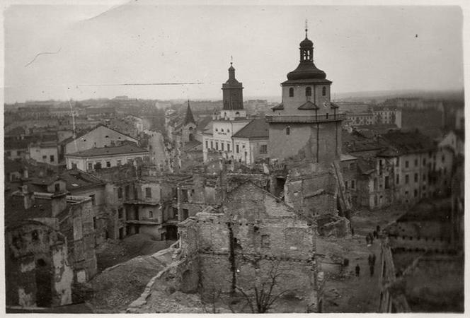 Tak wyglądał Lublin po bombardowaniu. Ogrom zniszczeń był niewyobrażalny! Zobacz zdjęcia