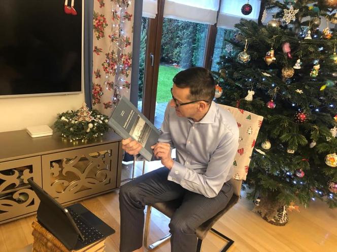 Morawiecki pokazał jak spędza święta