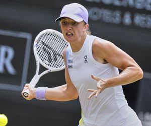 Iga Świątek - Polina Kudermietowa RELACJA NA ŻYWO i WYNIK meczu. Wimbledon 2025