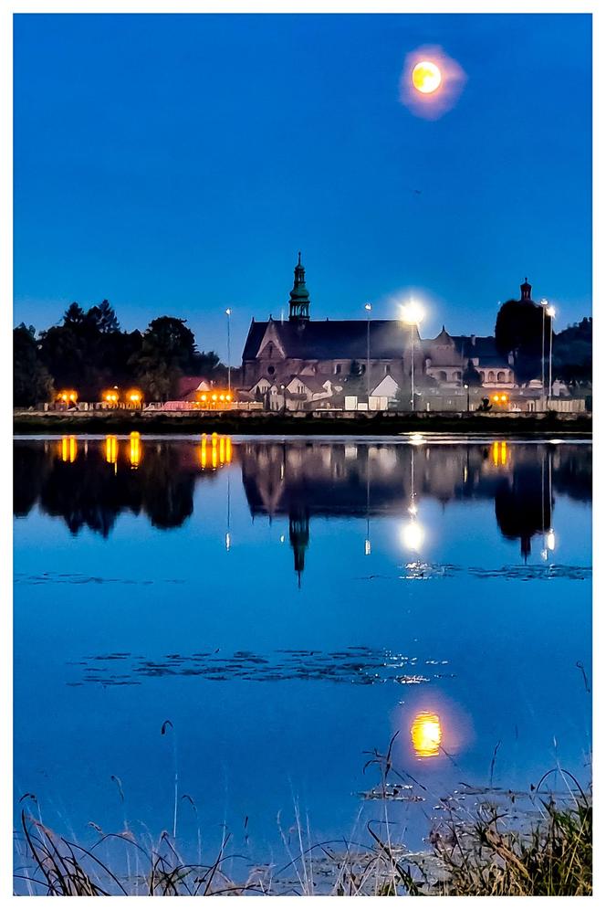 Burmistrza Wąchocka Jarosława Sameli - pasja fotografowanie