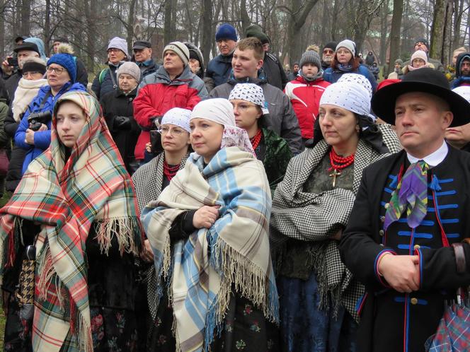 Misterium Męki Pańskiej na kalwaryjskim wzgórzu w Piekarach Śląskich