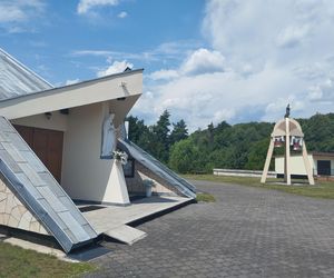 Kościół w Rudnikach z lat 80.