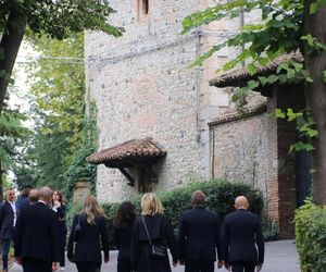 Prywatne uroczystości żałobne Giorgio Armaniego w rodzinnych stronach projektanta