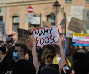 Legalna aborcja do 12. tygodnia ciąży. Nowy projekt ustawy już w Sejmie