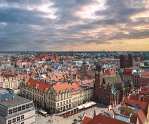 Najlepsze miasta do życia według AI
