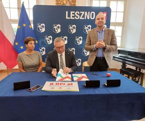 W Lesznie podpisano umowy o przyznaniu dofinansowań z programu „Wielkopolska przyjazna zwierzętom”