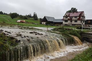 Podtopienia po ulewnych burzach w Małopolsce. Skala zniszczeń jest potężna [GALERIA, WIDEO]