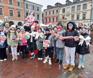  Zamojskie przedszkola i szkoły dekorowały choinki