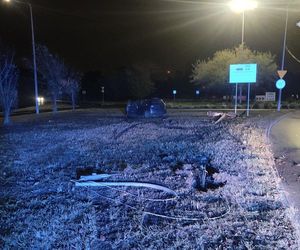 Plaga pijanych kierowców na Śląsku! Jeden skosił latarnię, drugi wylądował w rowie