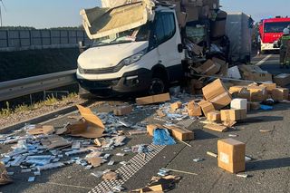 Wypadek ciężarówki z bydłem ujawnił przemyt papierosów