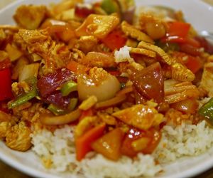 Kurczak po szanghajsku. Szybki sposób na wyjątkowy obiad