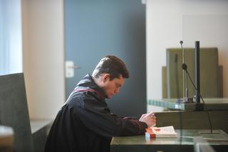 Piotr M. chciał wysadzić się przed komisariatem. Sędzia zmniejszyła mu wyrok 