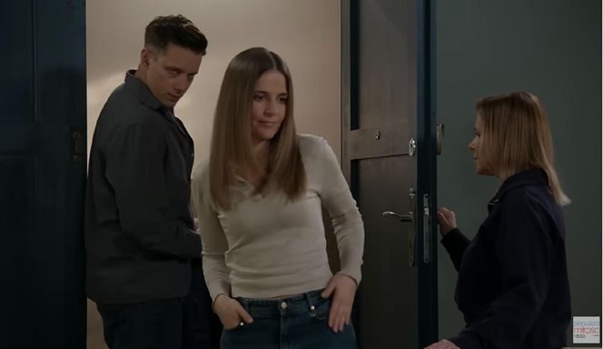 Pierwsza miłość odc. 4036. Marysia (Aneta Zając), Marta (Honorata Witańska), Piotrek Majczyk (Michał Mikołajczak)