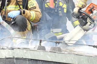 Pożar poddasza na Grochowie. Ewakuacja kilkudziesięciu osób