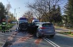 Pięć osób rannych po czołowym zderzeniu w Tarnowie. Kierowca renault miał 1,5 promila