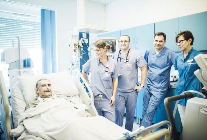To pierwsza taka operacja w Polsce! W Zabrzu wykonano pierwszą implantację całkowicie sztucznego serca