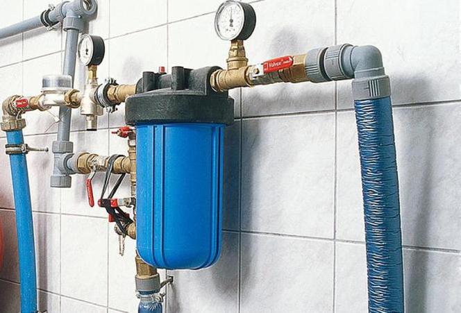 Jaki filtr do wody wybrać? Jak go zamontować na instalacji wodnej? - murator.pl