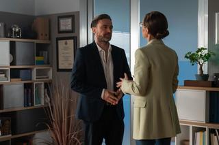 Na dobre i na złe, odc. 891: Sara Berezińska (Agnieszka Kawiorska), Adam (Jacek Ryś)