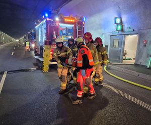 Tunel na Zakopiance został zamknięty. Przeprowadzono specjalną akcję służb ratunkowych