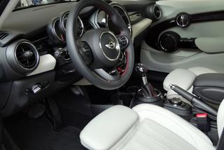 Nowy MINI Cooper 5 drzwi - auta już w Polsce
