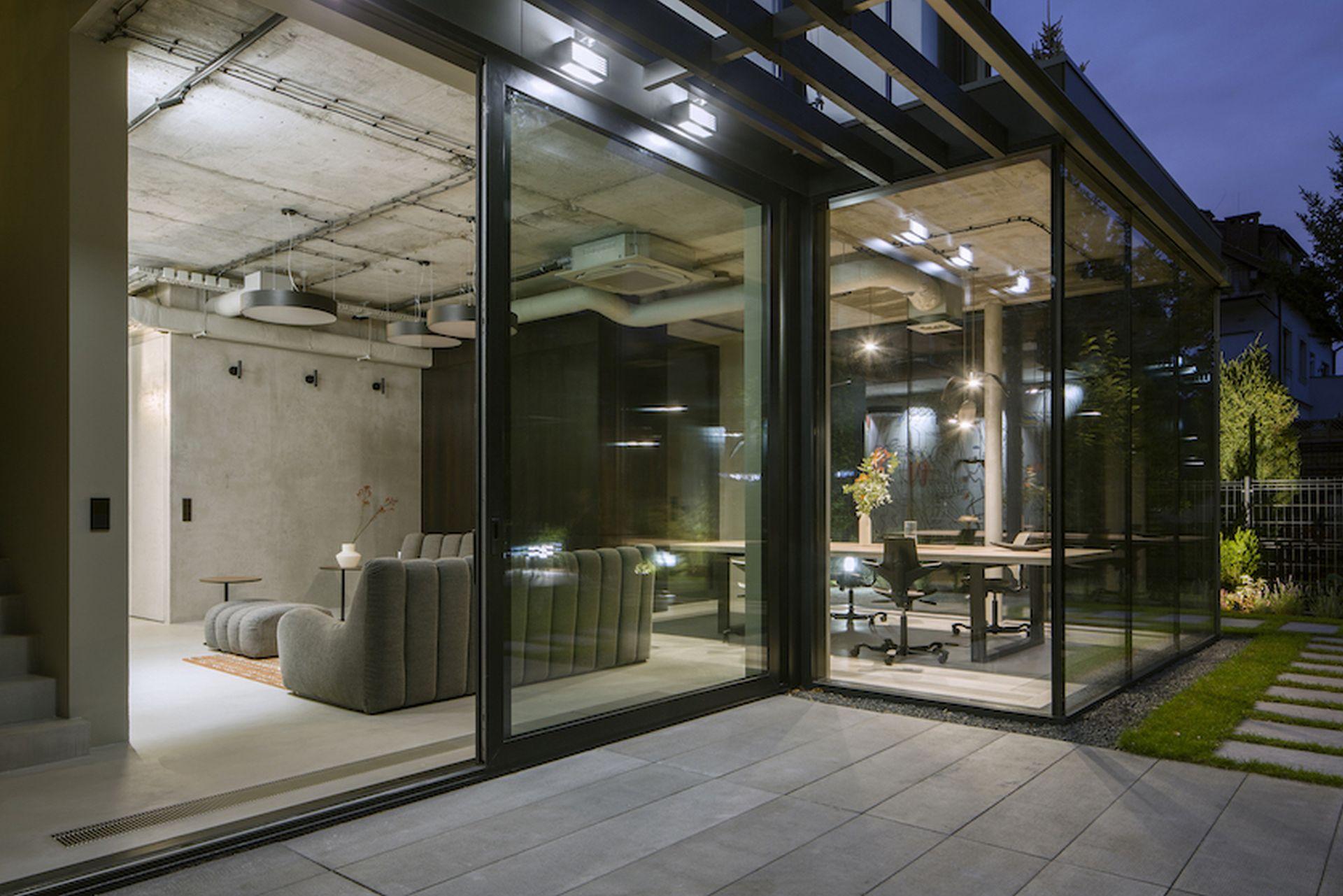 Willa pod Skocznią na warszawskim Mokotowie: nowa realizacja 77STUDIO architektury