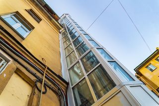 Obowiązkowe windy w blokach już od 2026 roku. Mieszkańcy zapłacą z własnej kieszeni