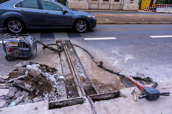 Prace remontowe na moście Poniatowskiego