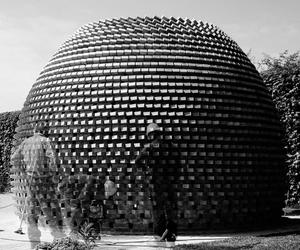 Pawilon Kopuła/Dome. Autorzy: AION, Syrakuzy, Włochy, 2011. Projekt studyjny zrealizowany na Wydziale Architektury Università degli Studi di Catania