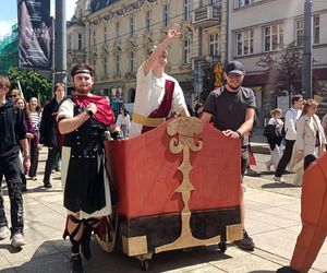 Korowód studencki rozpoczyna Juwenalia Śląskie 2025 w Katowicach