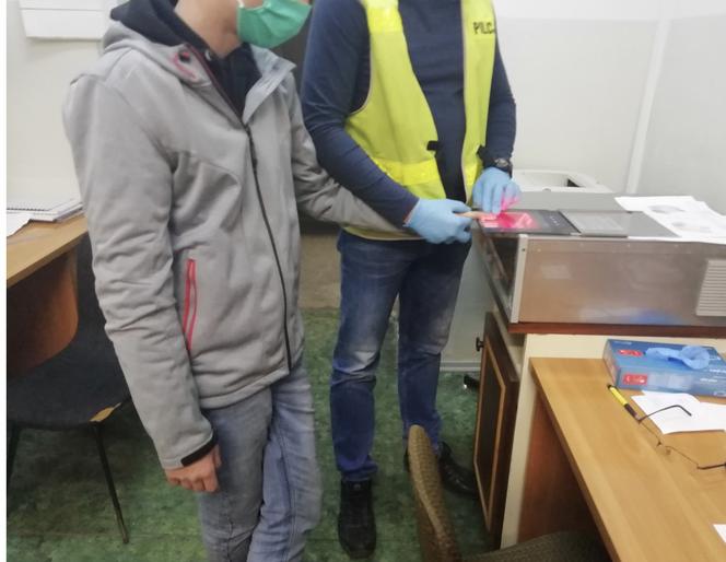 Włamywał się do kościołów