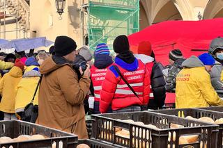XXVII Wiglia dla Osób Bezdomnych i Potrzebujących Jana Kościuszko ponownie na Rynku Głównym w Krakowie 