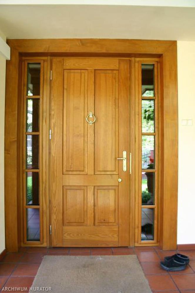 Drzwi zewnętrzne drewniane 