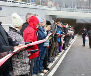  Niedawno otworzyli i już musieli zamknąć. Tunel w Sulejówku uszkodzony, ogromne utrudnienia