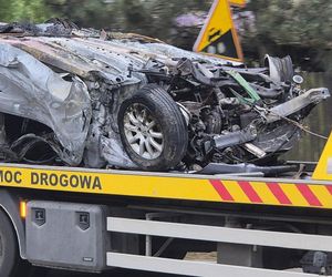 Wypadek śmiertelny pod Krakowem. Kierowca spłonął w samochodzie