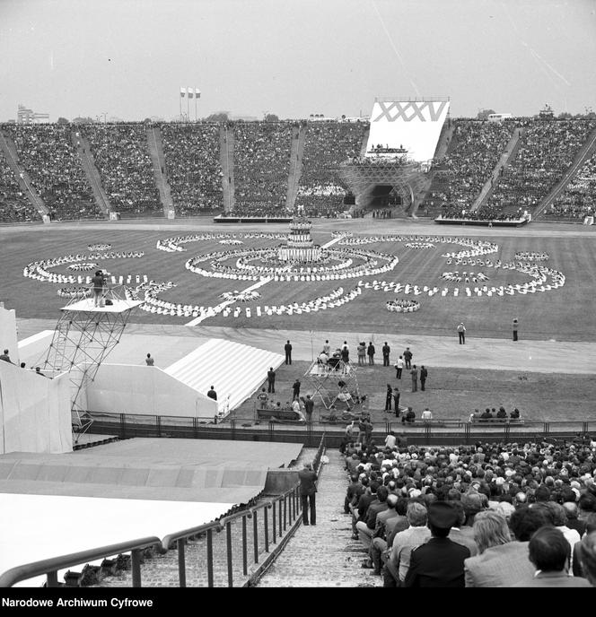 Manifestacja młodzieży na Stadionie X-lecia - 22 lipca 1979 r.