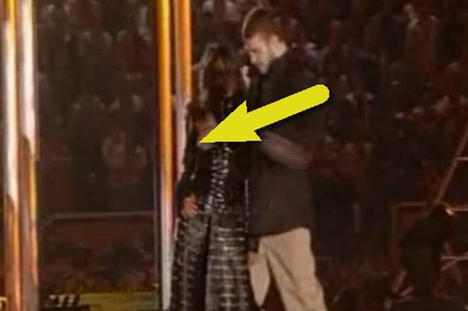 Justin Timberlake odsłonił sutek Janet Jackson na Super Bowl