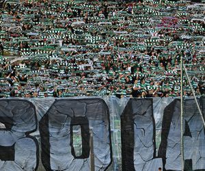 Derby Trójmiasta. Tak bawili się kibice na meczu Lechia Gdańsk - Arka Gdynia [ZDJĘCIA]