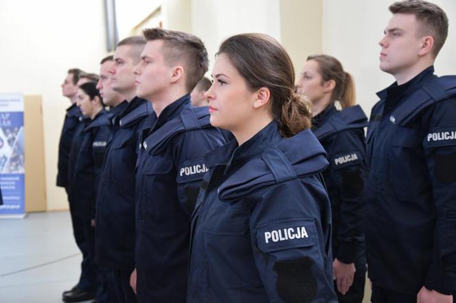 30 nowych policjantów w szeregach podlaskiej policji