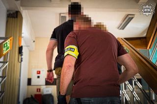 Małżeństwo prowadziło agencję towarzyską. Prali brudne pieniądze i czerpali korzyści z nierządu