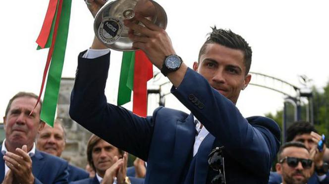 Cristiano Ronaldo i piłkarze Portugalii po powrocie z EURO 2016