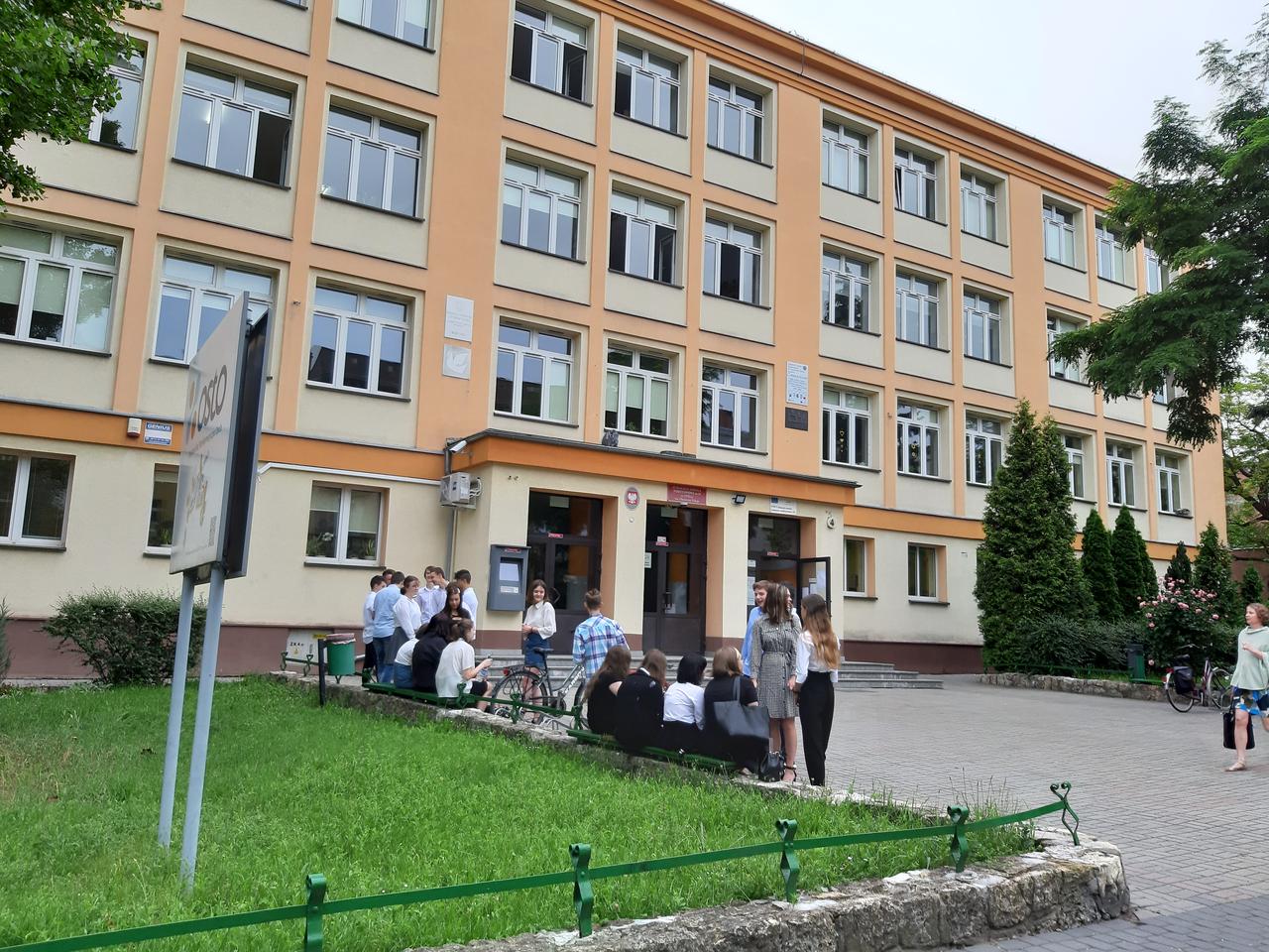 Opolski ratusz - szkoły podstawowe są gotowe na powrót najmłodszych uczniów
