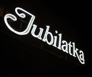 Rozświetlenie neonu Jubilatka