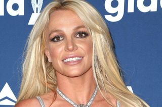 18 lat temu świat wstrzymał oddech. Britney Spears ogoliła się na łyso! Dopiero po latach wyjaśniła, dlaczego to zrobiła