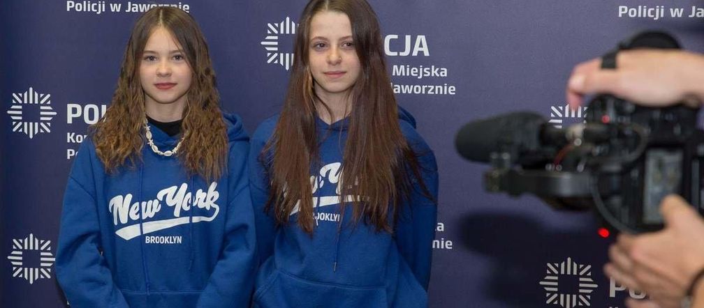  Amelia i Maja to prawdziwe bohaterki z Jaworzna. Nastolatki uratowały życie 78-latki
