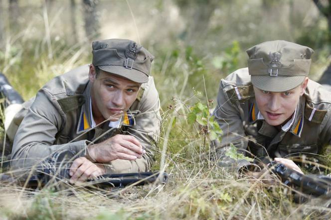 Czas honoru 6 sezon odc. 70. Władek (Jan Wieczorkowski), Michał (Jakub Wesołowski)