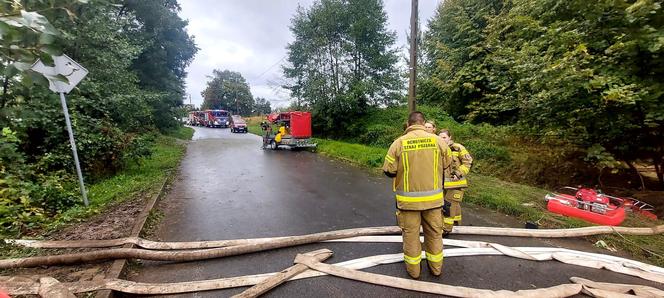 Dramat na Śląsku. Zalane miasta, zamknięte drogi, tysiące interwencji. "Ewakuowano matkę z dwójką dzieci"