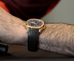 Robert Lewandowski z zegarkiem wartym kawalerkę przyjechał na kadrę! Na ręce miał prawdziwą fortunę