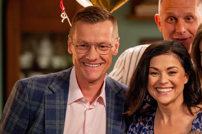 M jak miłość, odcinek 1886: Kinga odzyska siły po molestowaniu Hoffmana! Zduńskich czekają piękne chwile w Grabinie - ZDJĘCIA